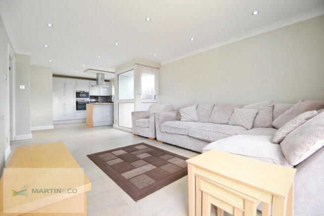 Peregrine Road photo 4