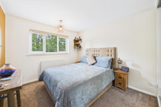 2 bed Apartment for sale Image 10