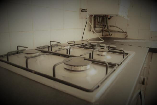 Clean 4 hob cooker