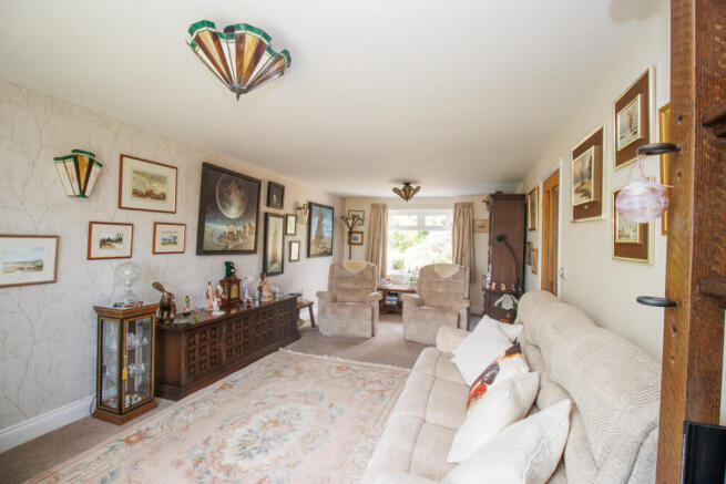 3 bed Detached for sale Image 9