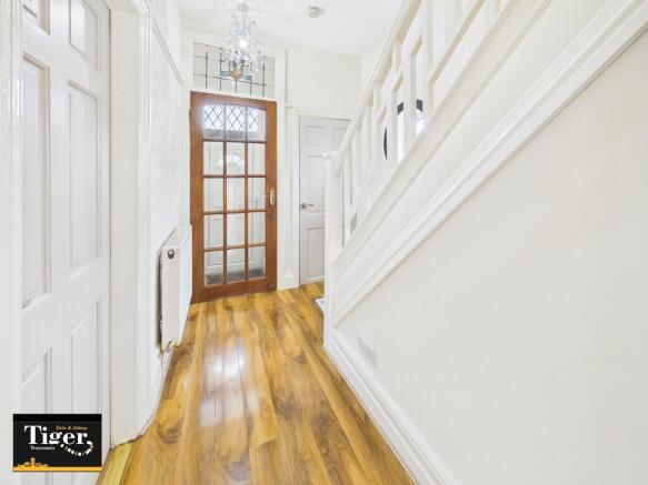 CAM02176G0-PR0818...