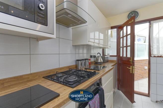 Kitchen 2.jpg