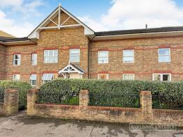 Flat 2, 11 Aragon Court, Pemberton Road, East Molesey KT8 9LP