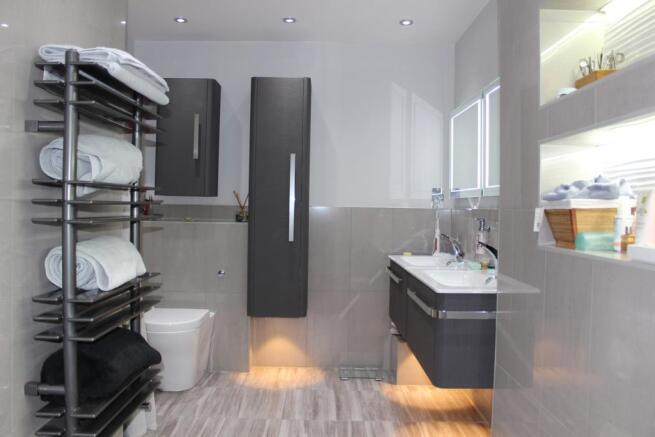 Master En-suite