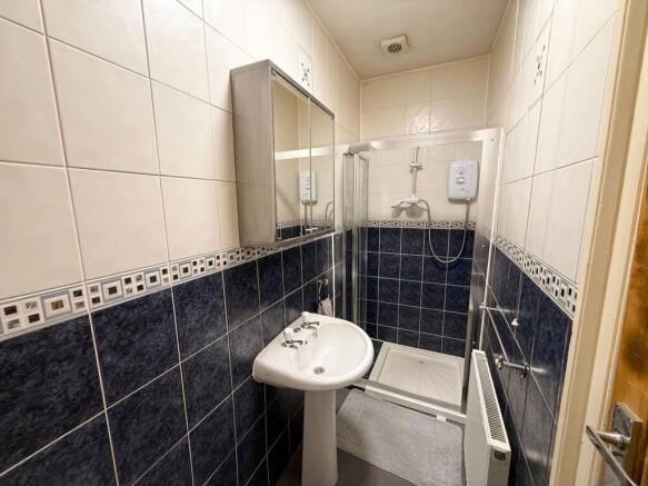 2 bed Terraced for sale Image 12