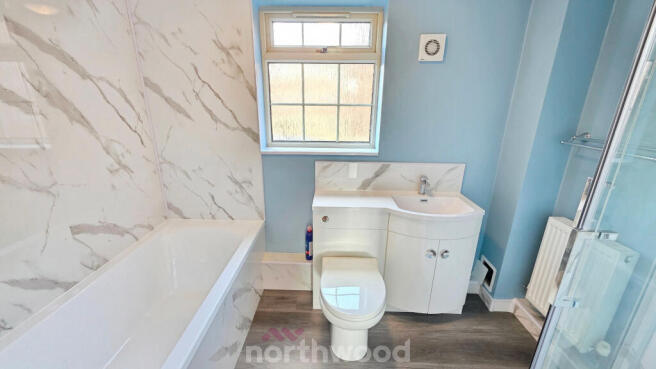 2 bed Flat for sale Image 7