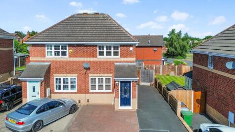 Dunlin Grove, Leigh, WN7