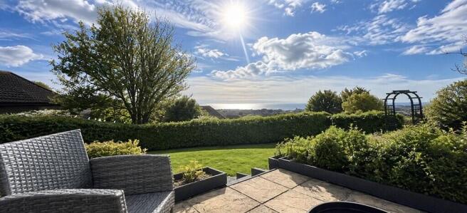 2-bed flat on George Gurr Crescent, Folkestone, £185,000