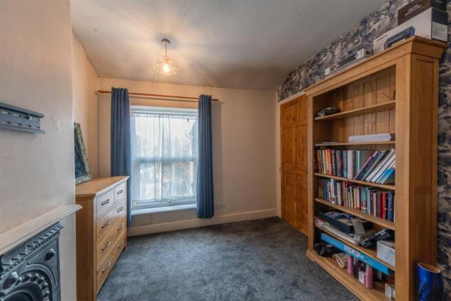 15 Beeston Street-020.jpg
