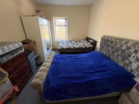 2 bed Terraced for sale Image 6