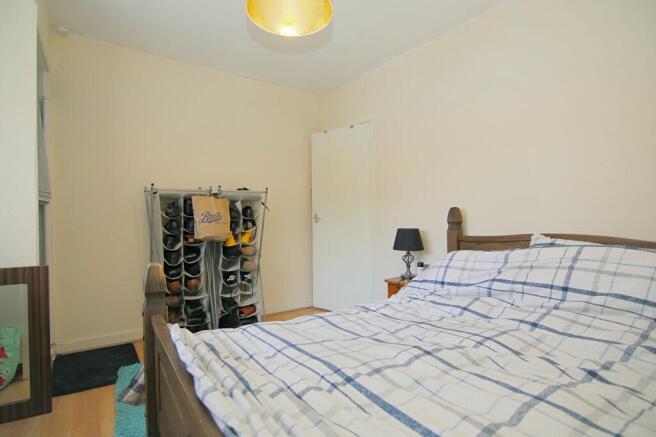 4 bed Bungalow for sale Image 7