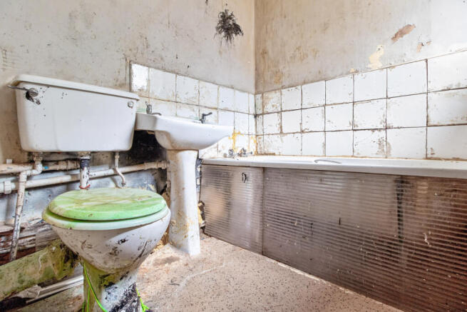 1 bed Flat for sale Image 12