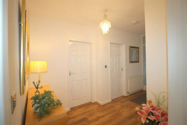 Mayfield Road, 12 Hallway 1.JPG