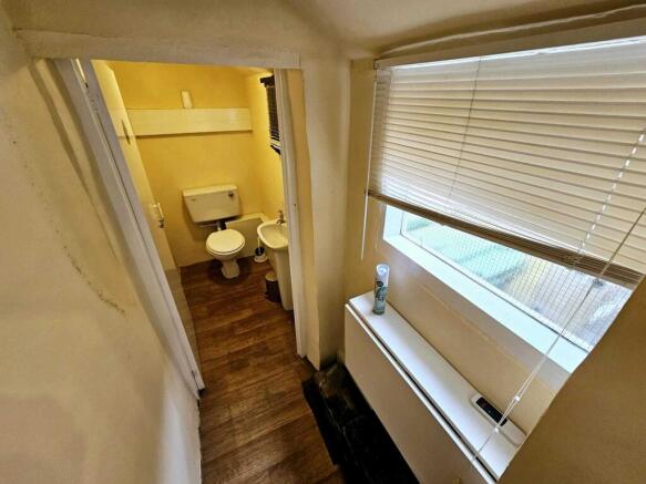 4 bed Block of Apartments for sale Image 7