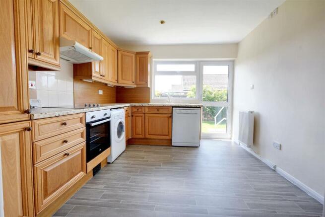 Kitchen_2.jpeg