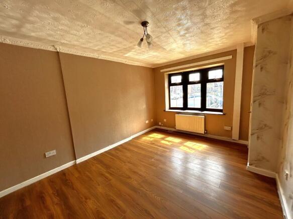 Crown Court, Darlaston, Walsall photo 4