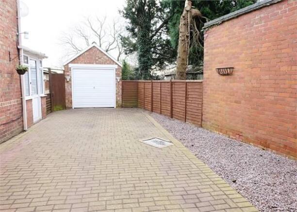 Detached garage
