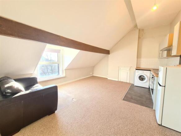 1 bed Apartment to rent Image 6