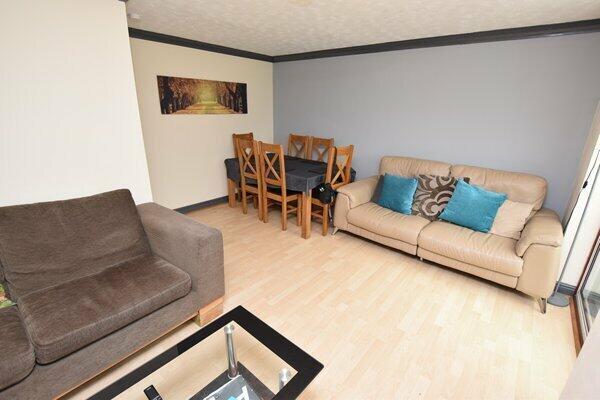 lounge/diner