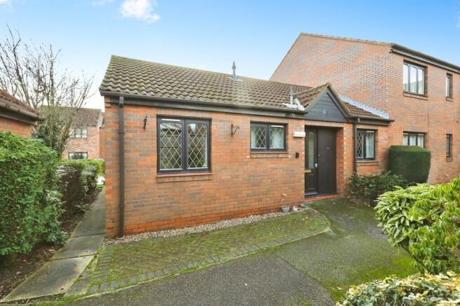 2 bed Terraced Bungalow for sale Image 5