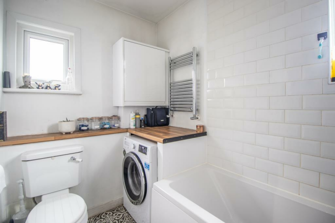 Bathroom/Utility Room
