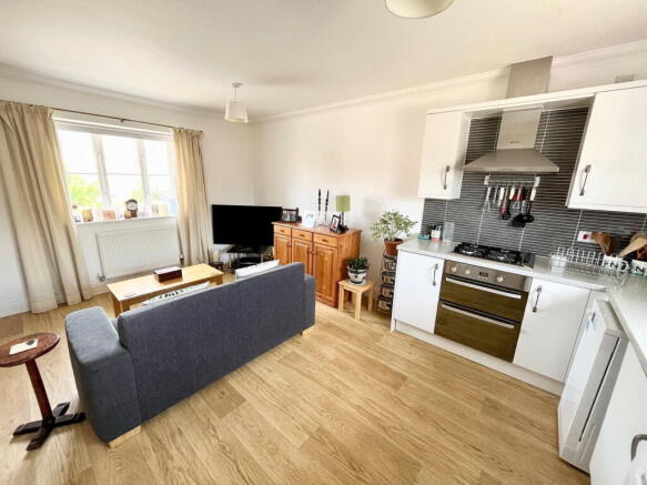 Saxmundham photo 4