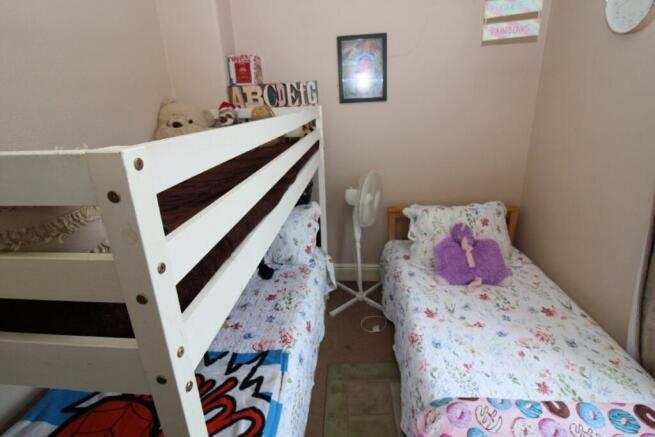2 bed Terraced for sale Image 5