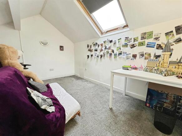 2 bed Terraced for sale Image 11