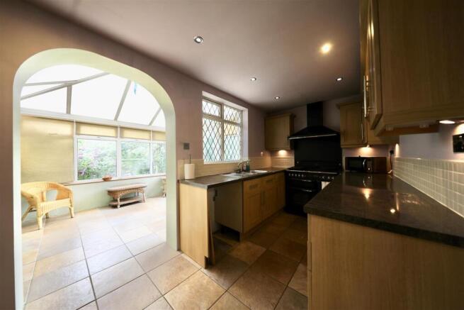2 bed Semi-Detached for sale Image 7