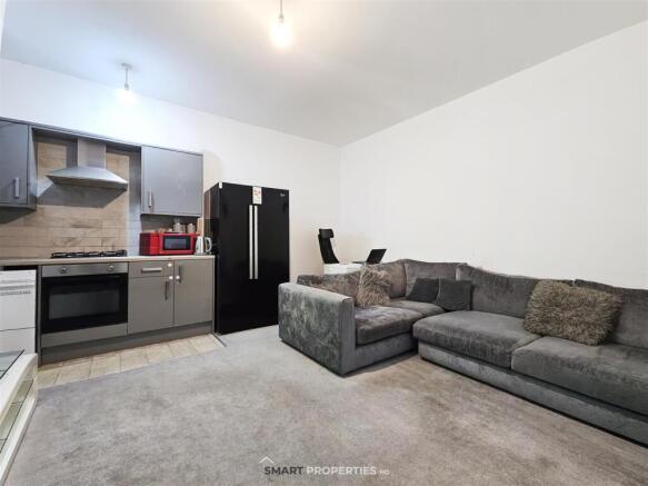 2 bed Terraced for sale Image 6