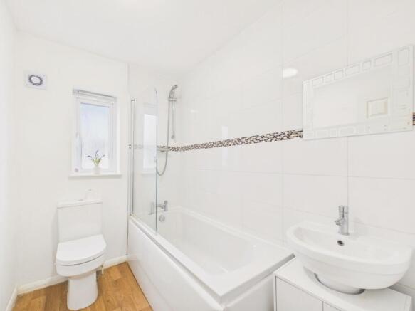 2 bed Semi-Detached for sale Image 6