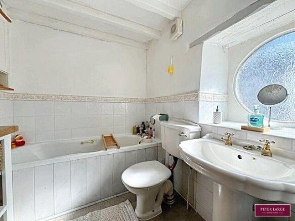Photo 11