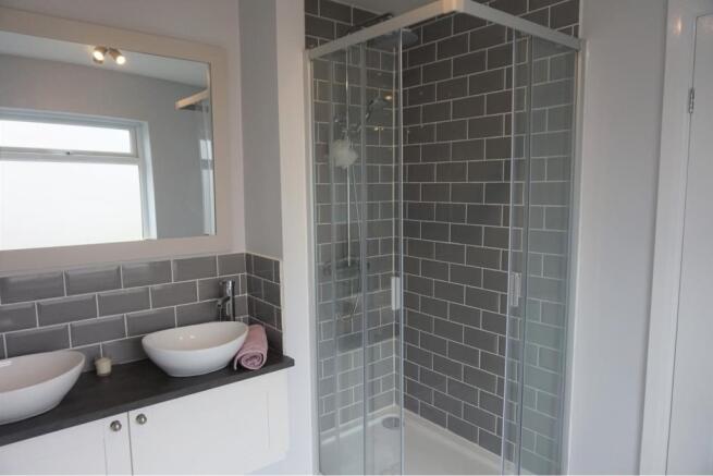 Master En-suite