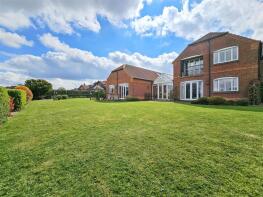 8, Kingfisher Court, Epperstone Road, Nottingham NG14 7BU
