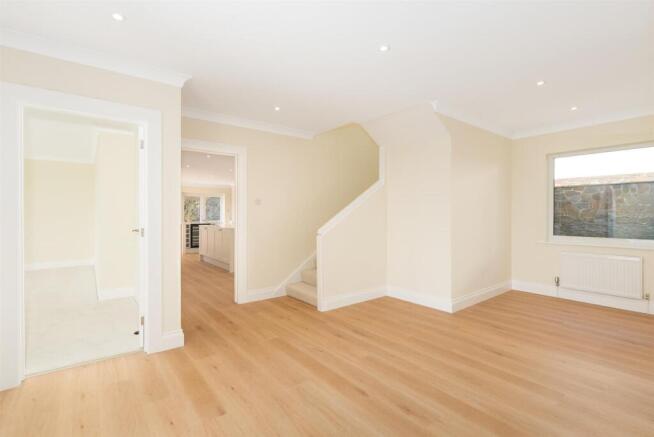 CHARNWOOD HOUSE-7.jpg