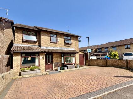 Woodham Park, Barry, CF62