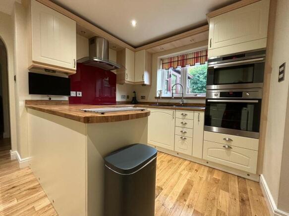 8_Kitchen 1