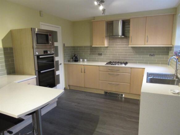 Open Plan Breakfast Kitchen