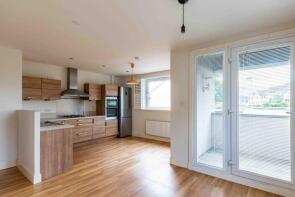 Flat 2, 15, Burnbrae Drive, North Gyle, Edinburgh EH12 8AS