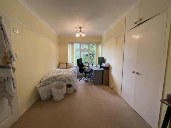 BEDROOM 2