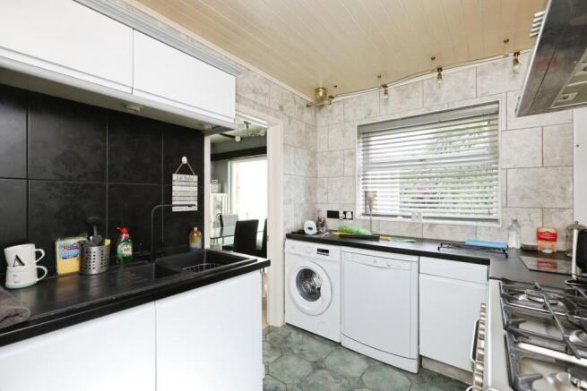 3 bed Semi-Detached for sale Image 8