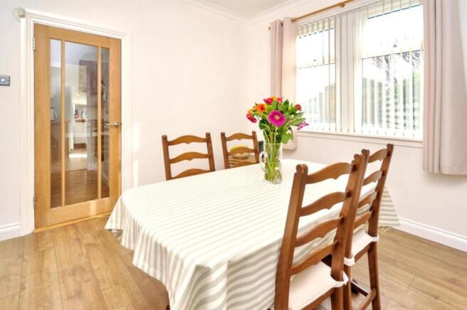 93 Glendoune Street, Girvan, Ayrshire, KA26 0AA photo 4