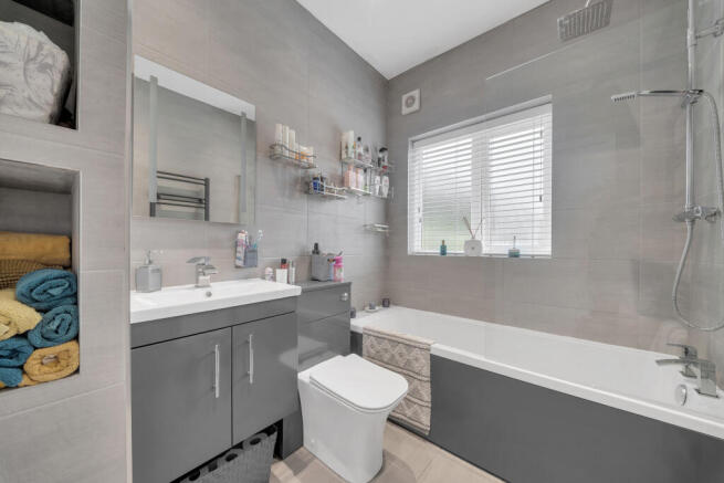 2 bed Semi-Detached Bungalow for sale Image 10
