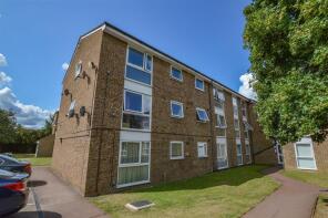 21, Wyedale, St. Albans AL2 1TG