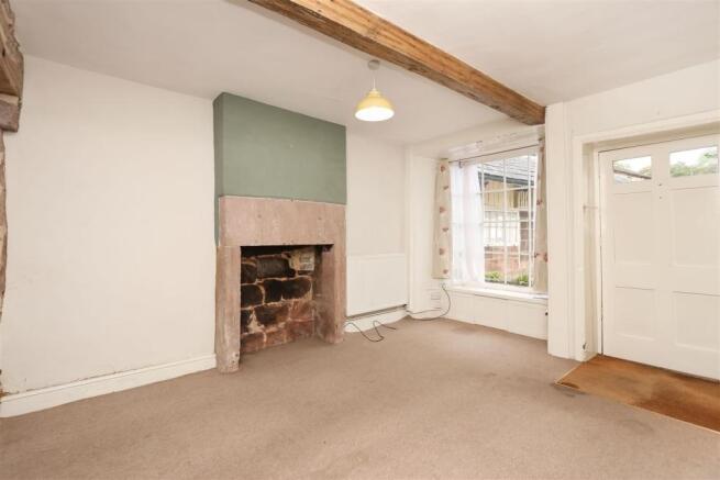 Living Room.jpg