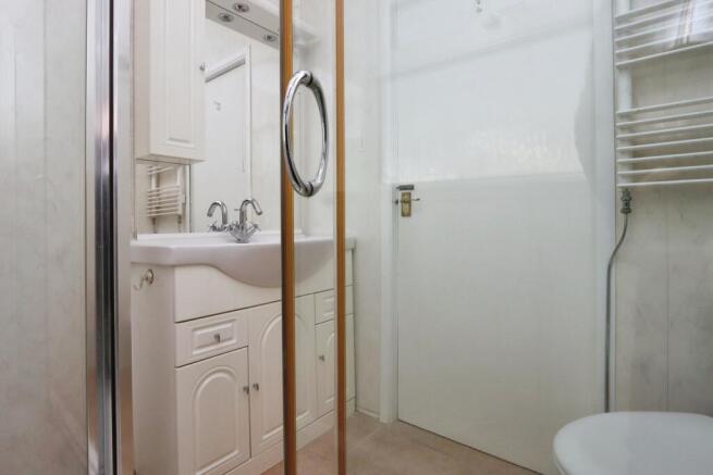 3 bed Semi-Detached for sale Image 12