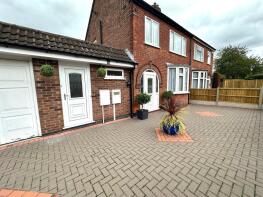 2, Exmoor Avenue, Leicester LE4 0BH