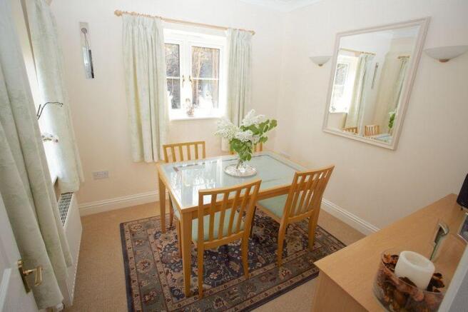 Dining / Bedroom 3