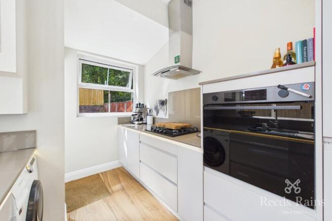 3 bed Terraced for sale Image 6