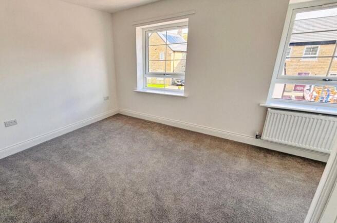 2 bed Semi-Detached for sale Image 6